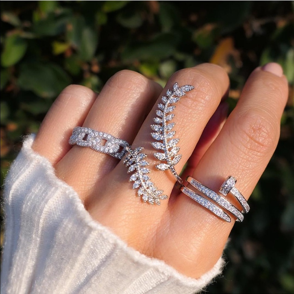 New Item✨ Crystal Leaf Ring 😍✨ - Picture 3 of 6